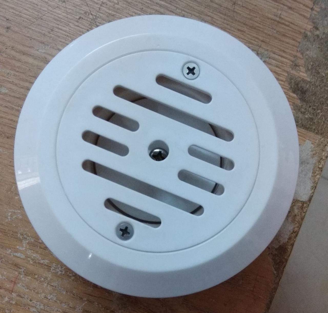 Swimming pool nozzle