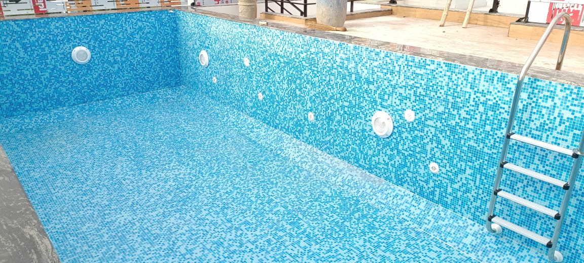 Hotel swimming pool